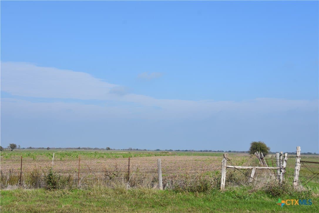 101 acres in Falls County