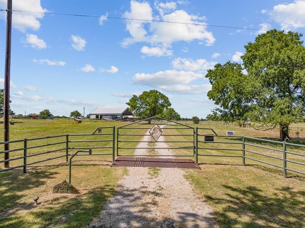 37.29 acres in Hunt County featured view