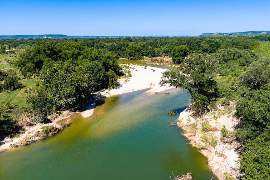 352.18 acres in Kimble County - photo 10