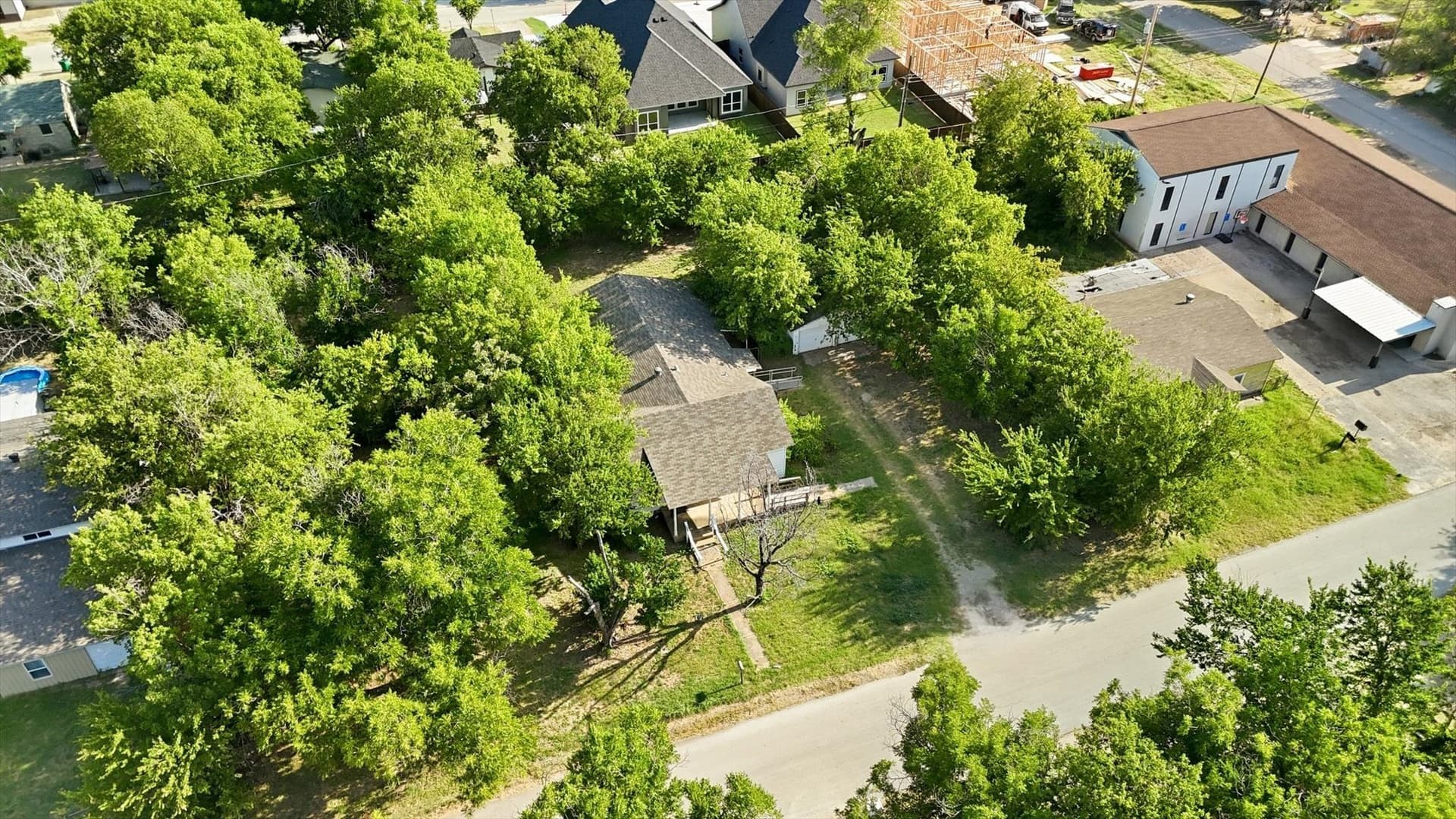 0.38 acres in Tarrant County - photo 16