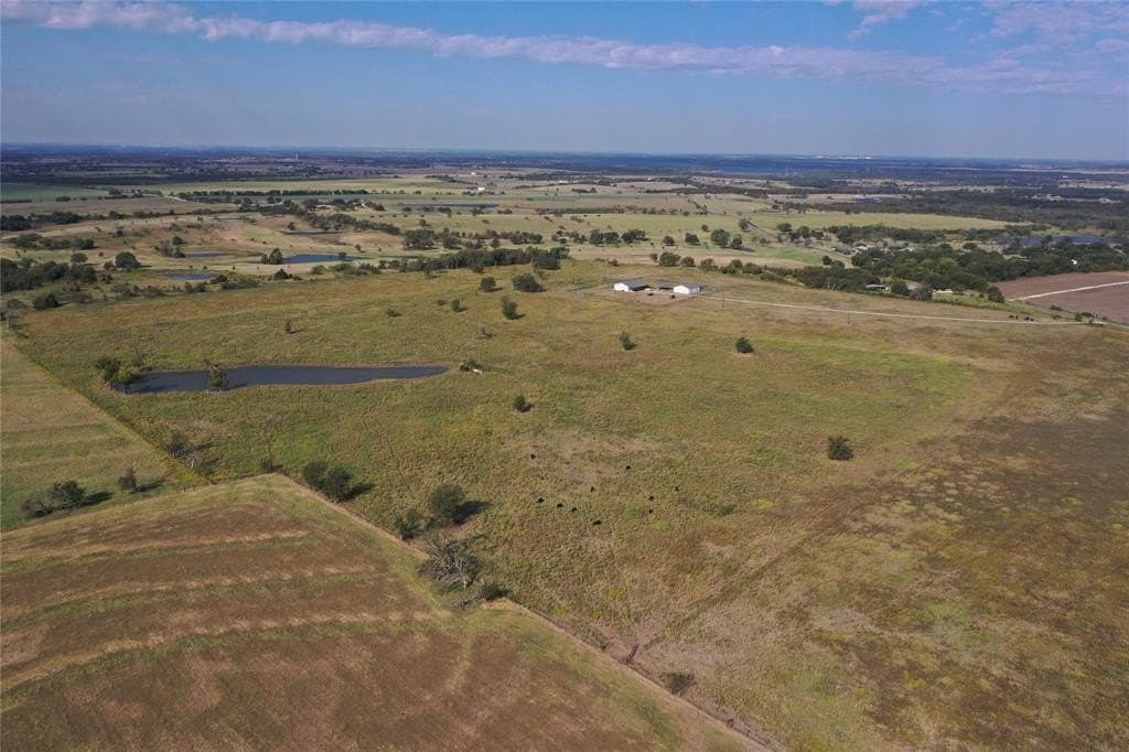 33.56 acres in McLennan County