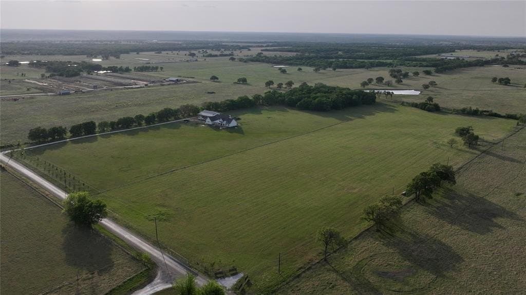 15.2 acres in Hill County