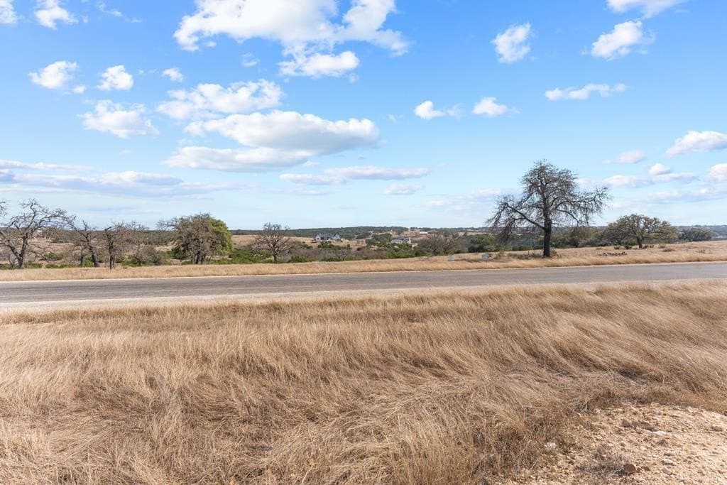 3.05 acres in Gillespie County gallery image 2