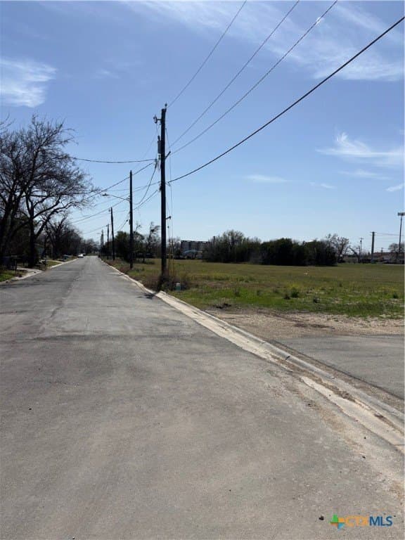 4.18 acres in Guadalupe County gallery image 3