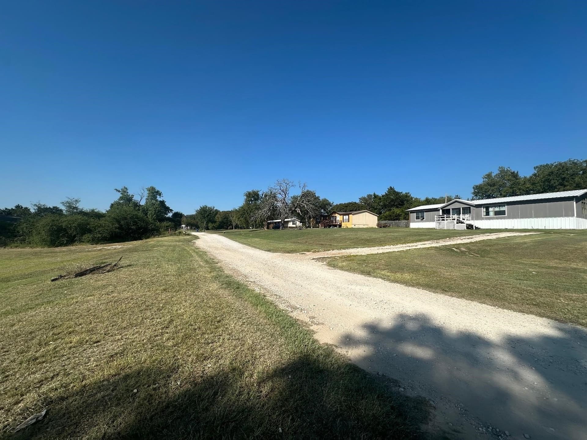 0.5 acres in Cooke County - photo 4