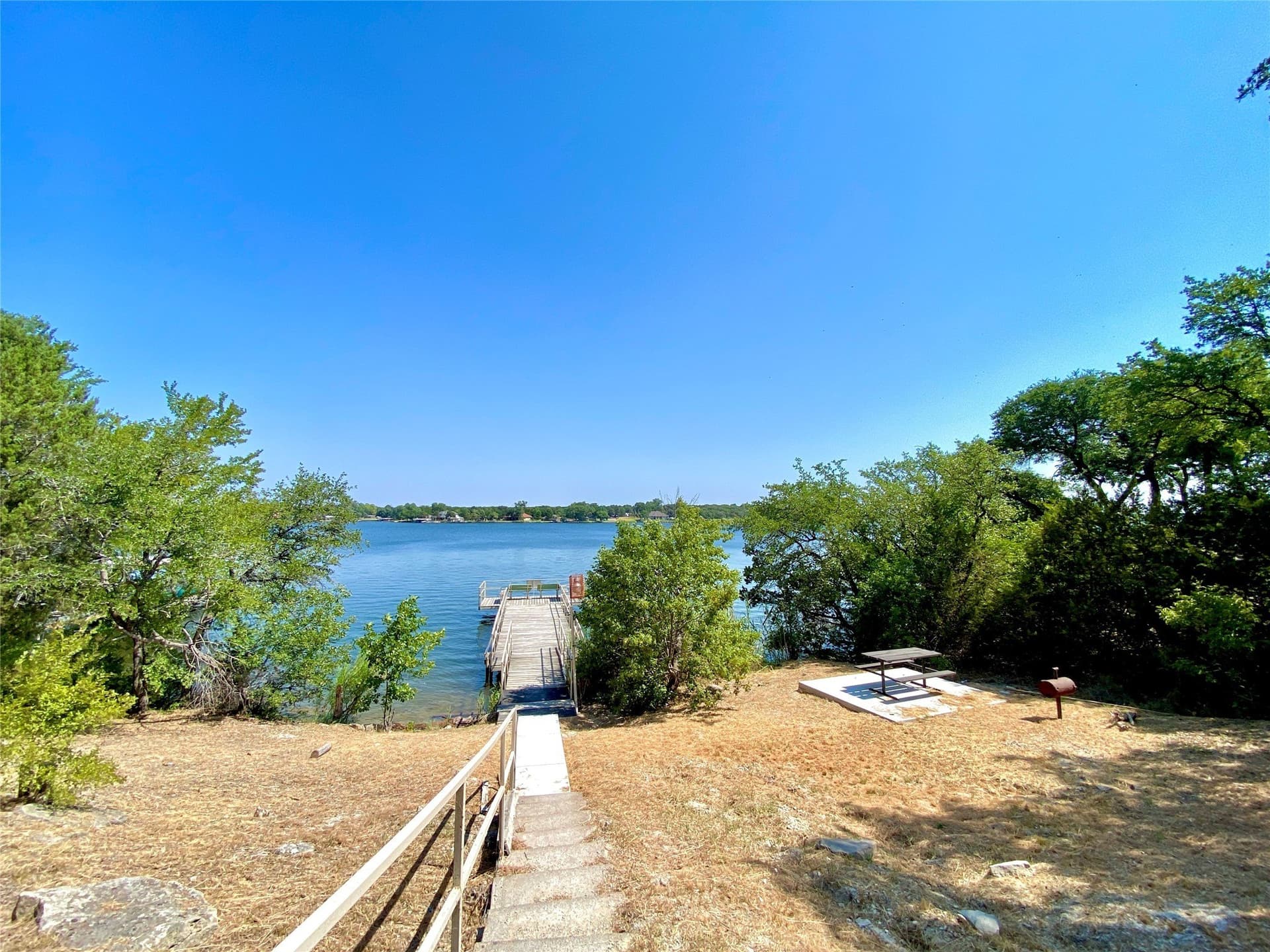 0.05 acres in Hood County - photo 8