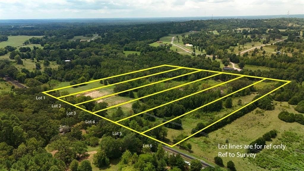 2.61 acres in Smith County gallery image 2