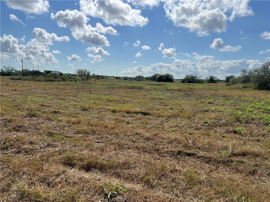 5.12 acres in San Patricio County featured view