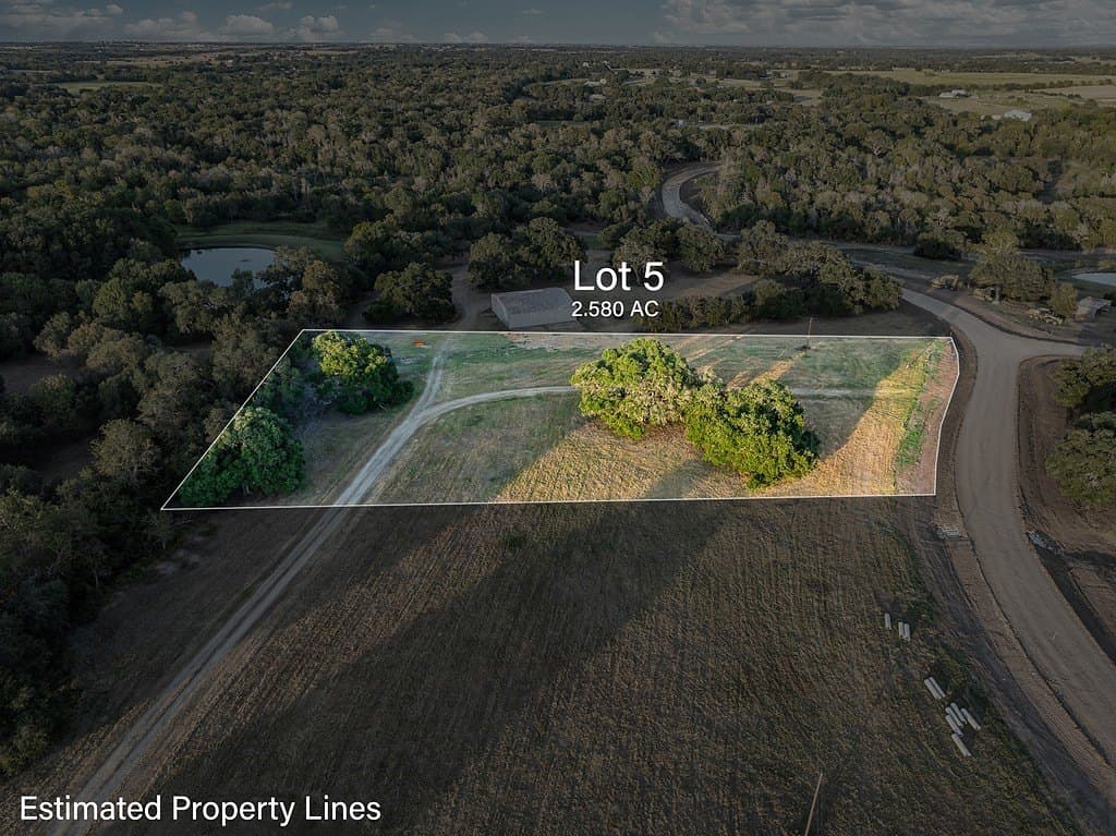 2.58 acres in Fayette County gallery image 2