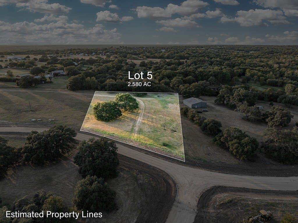 2.58 acres in Fayette County gallery image 3
