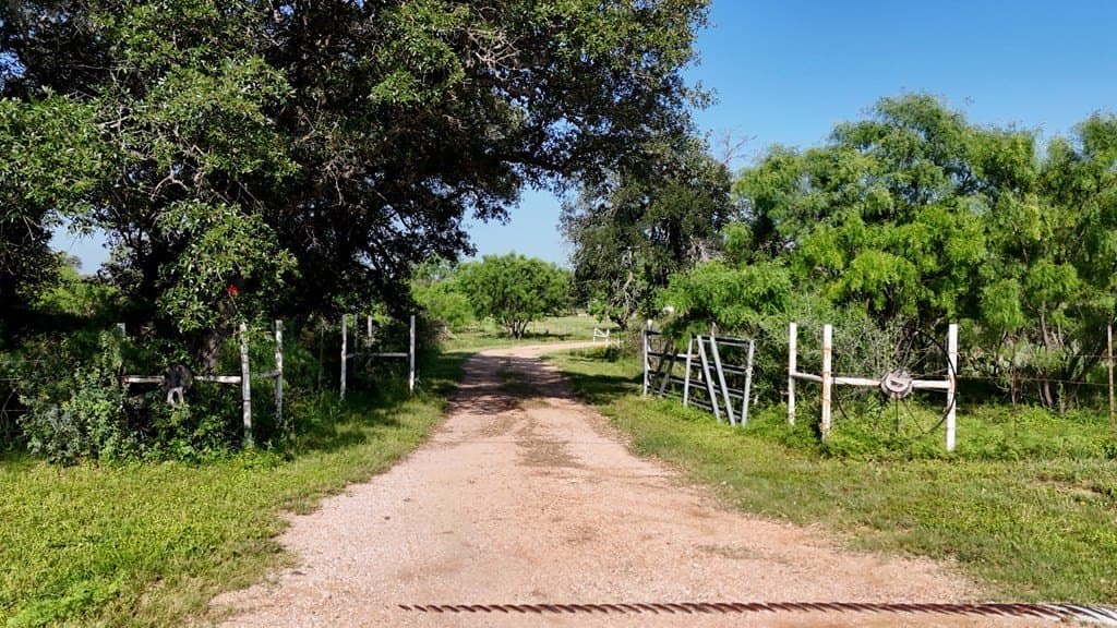 10.13 acres in Llano County gallery image 3