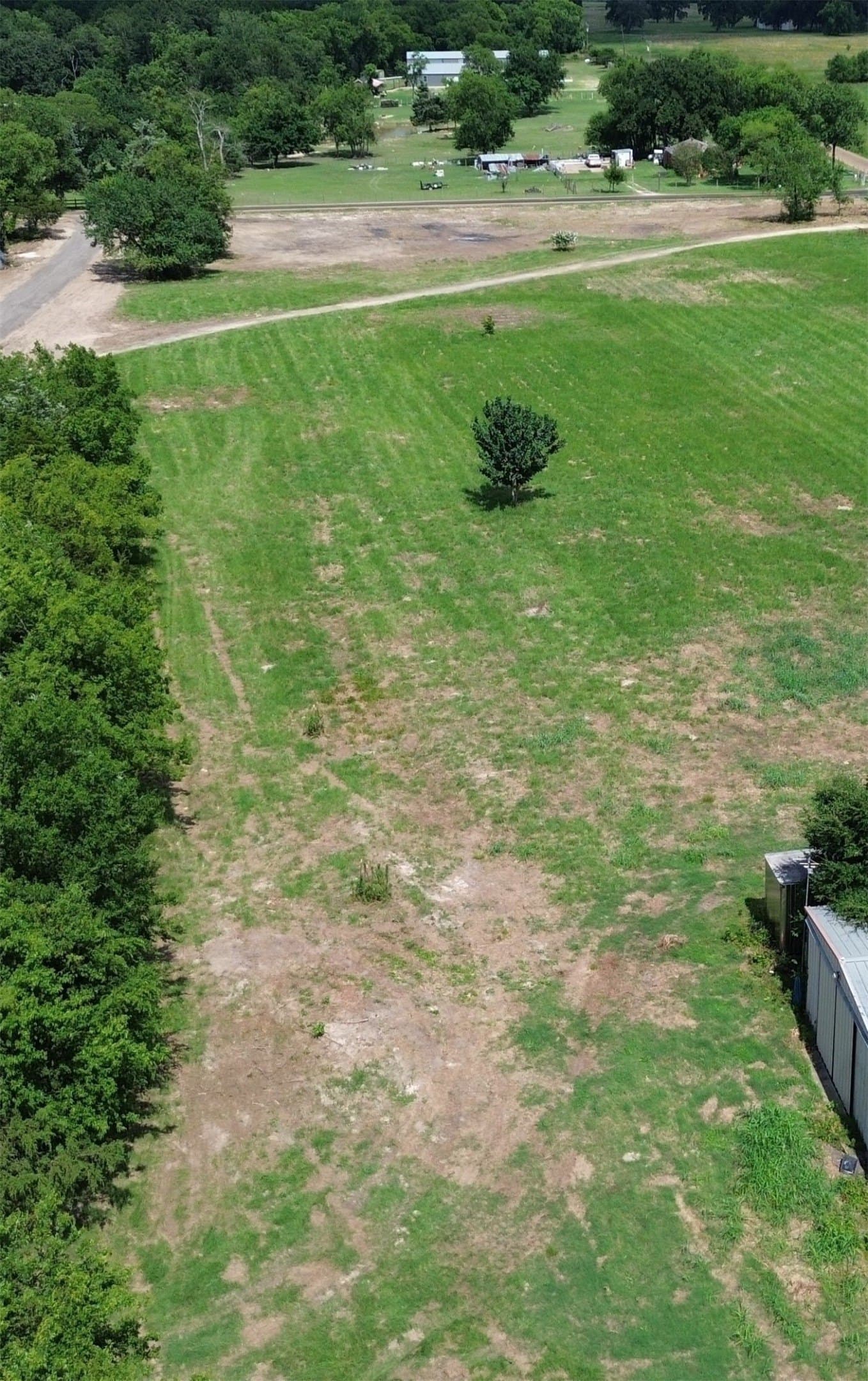 2.33 acres in Kaufman County gallery image 2