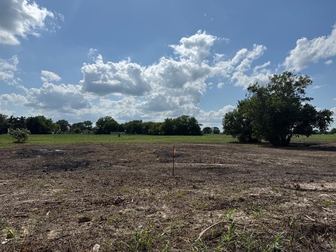 2.33 acres in Kaufman County gallery image 3