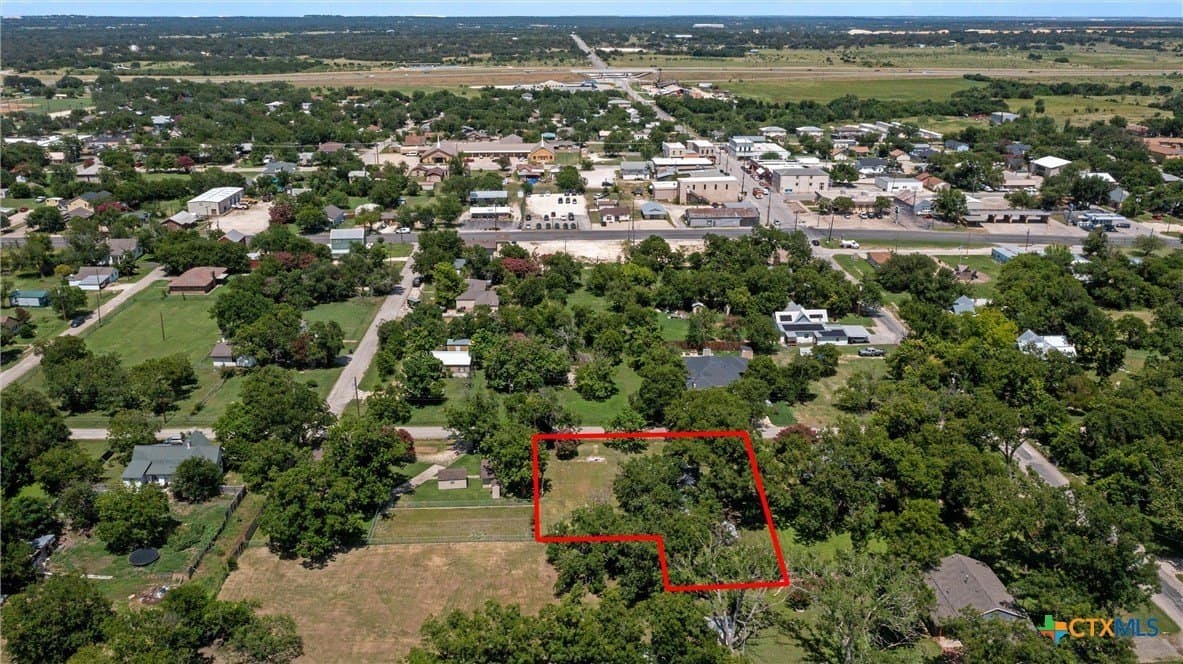 0.37 acres in Williamson County - photo 6