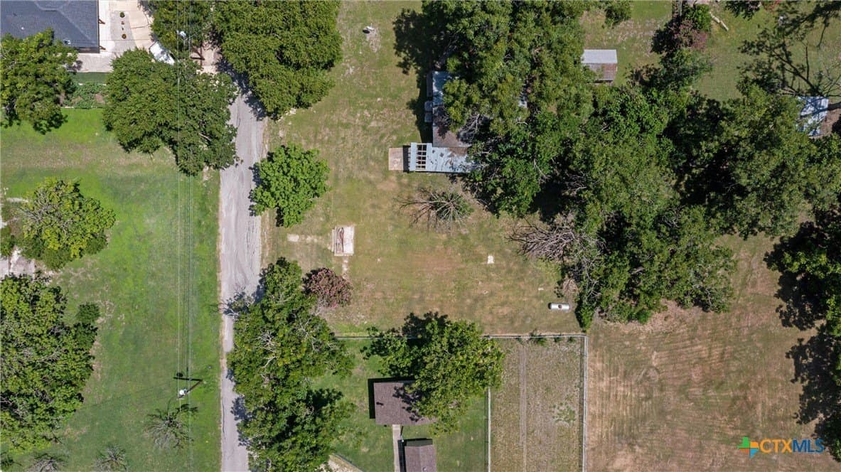 0.37 acres in Williamson County - photo 12