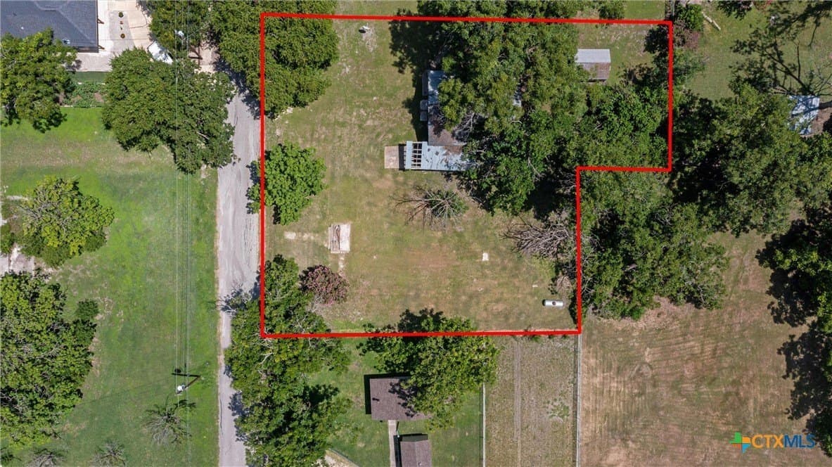 0.37 acres in Williamson County - photo 11