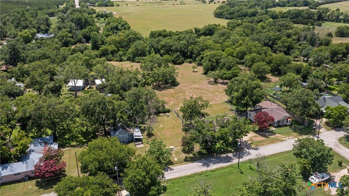 0.37 acres in Williamson County gallery image 4