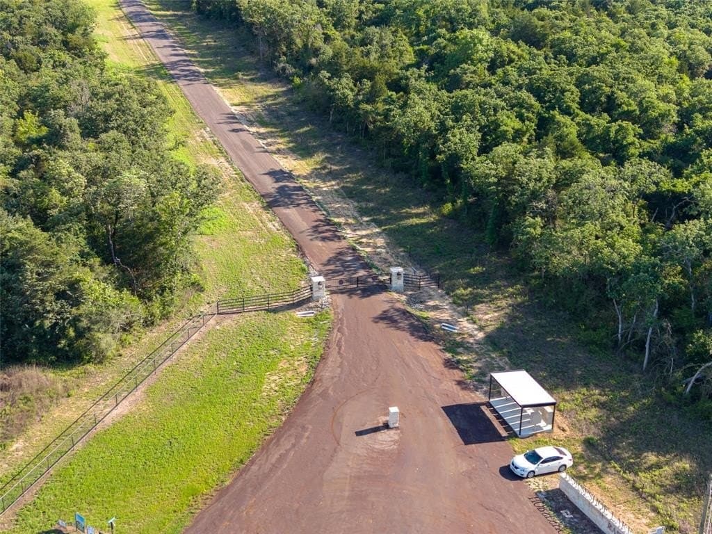 5.6 acres in Leon County featured view