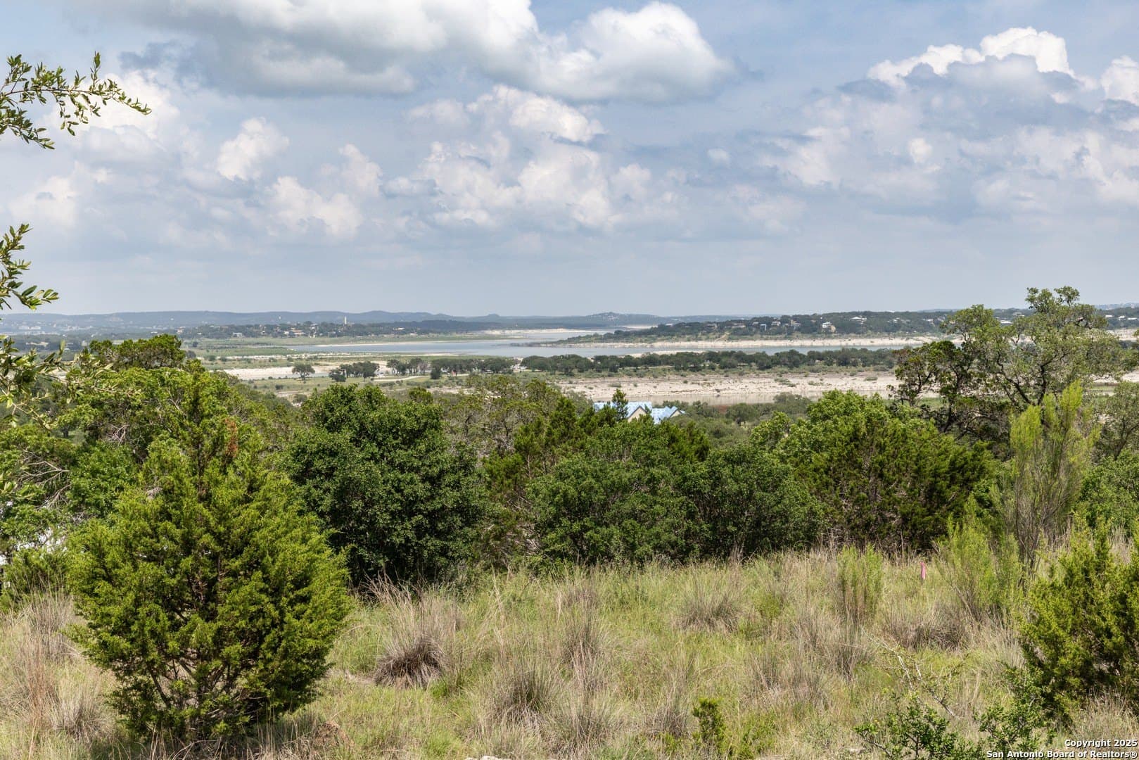 1.38 acres in Comal County gallery image 4