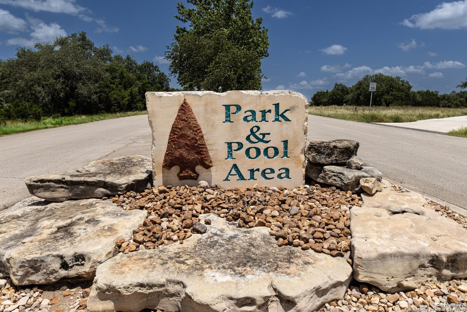 1.38 acres in Comal County - photo 12