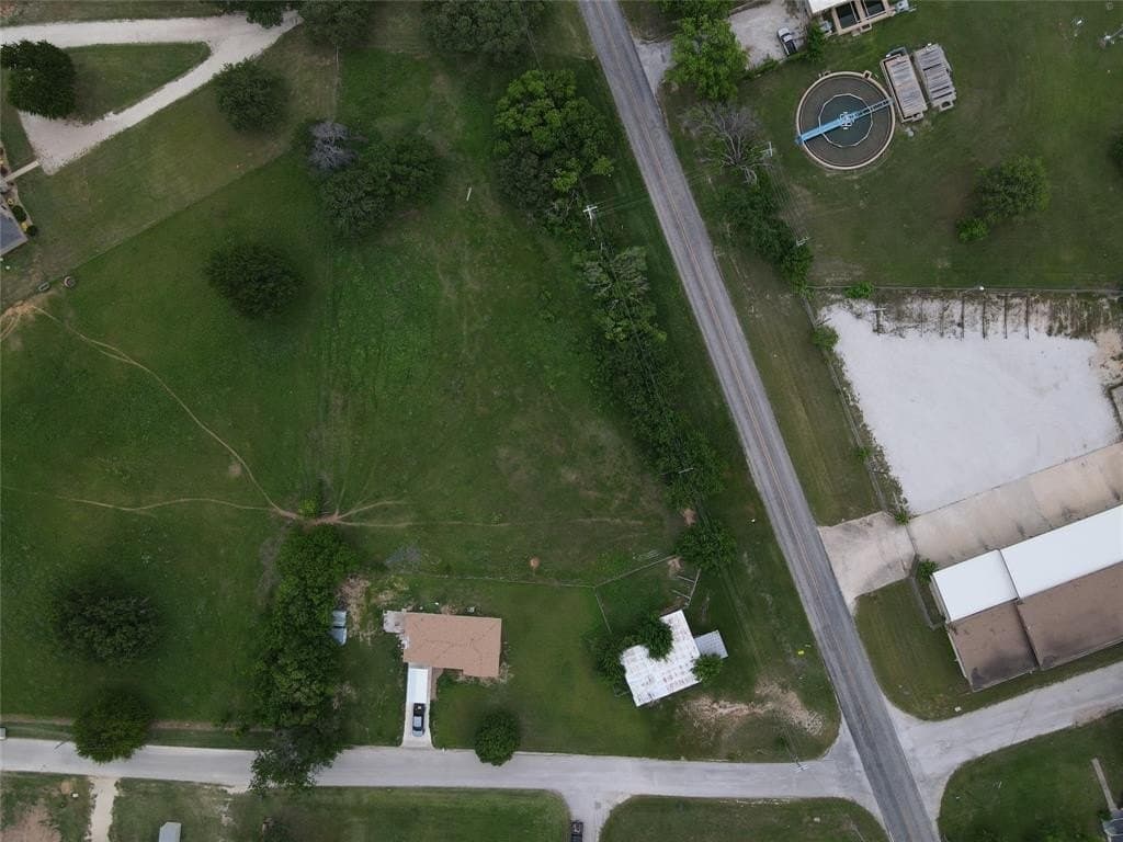 1.55 acres in Montague County gallery image 4
