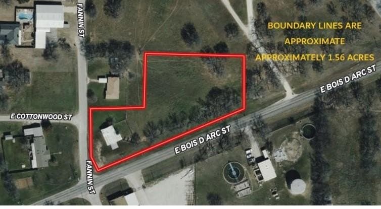 1.55 acres in Montague County