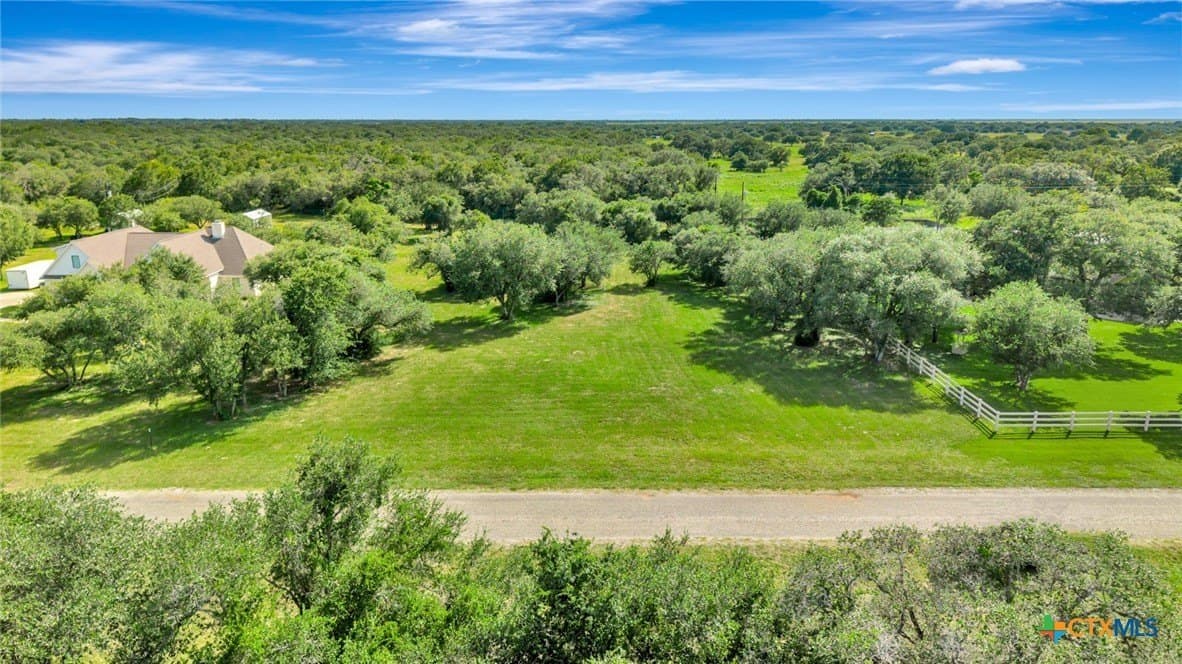 1.53 acres in Victoria County