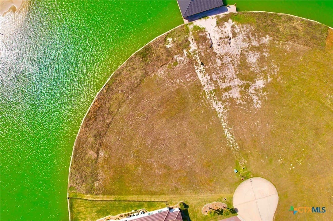 0.65 acres in Calhoun County - photo 8