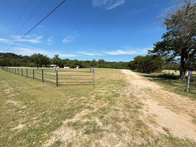 2.95 acres in Bandera County - photo 23