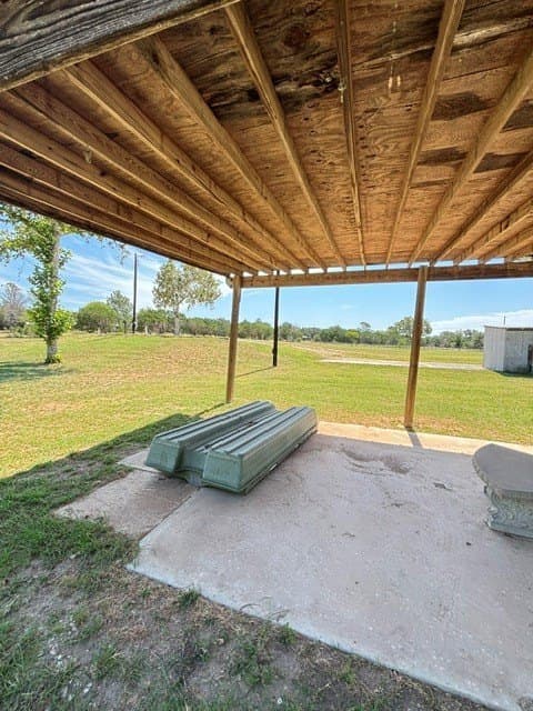 2.95 acres in Bandera County - photo 7