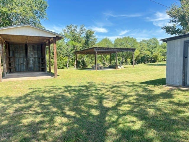 2.95 acres in Bandera County - photo 13