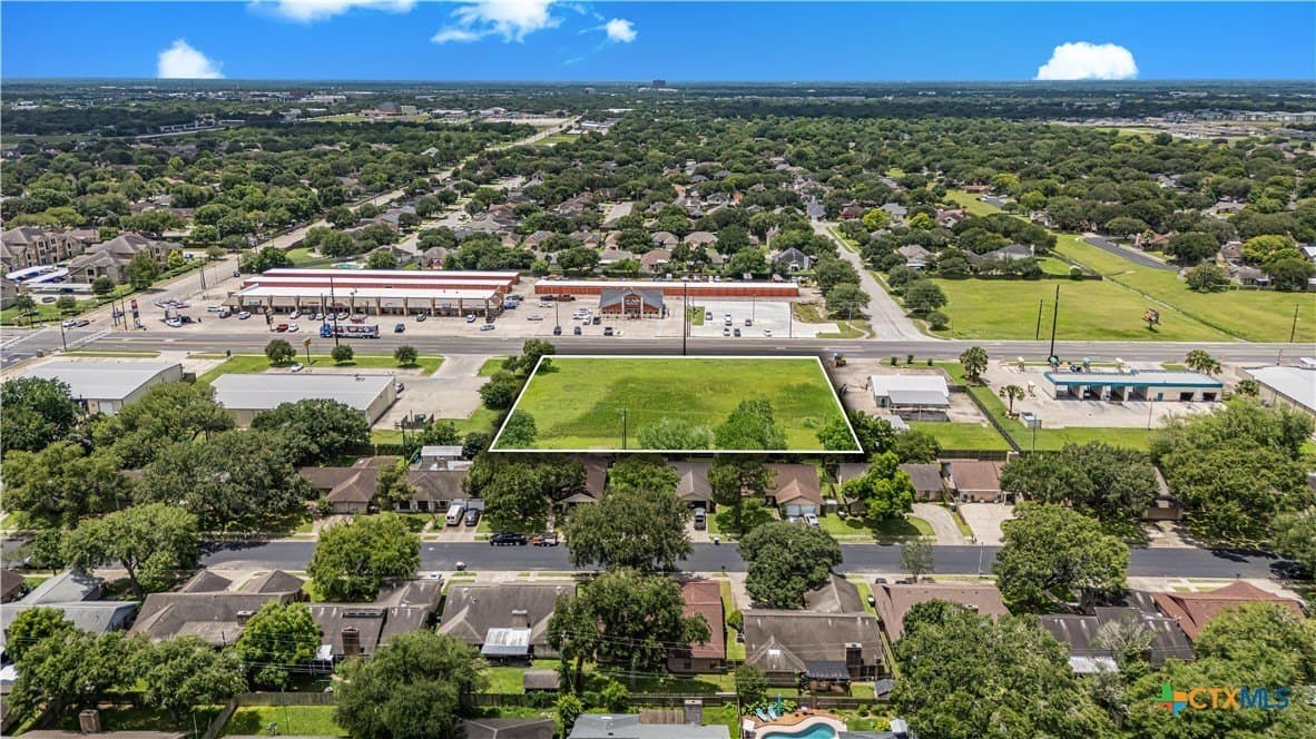 1.35 acres in Victoria County - photo 3