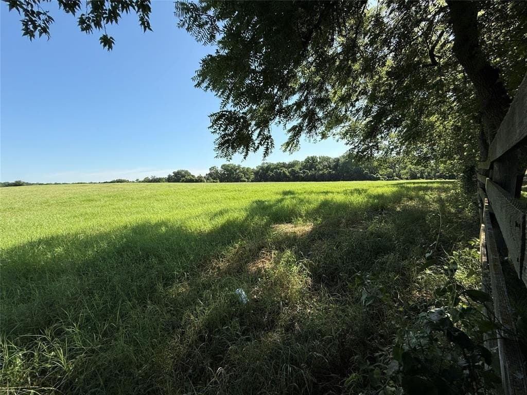 11.1 acres in Denton County gallery image 2