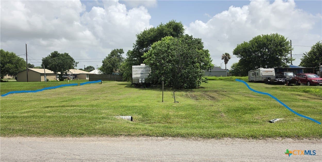 0.33 acres in Calhoun County