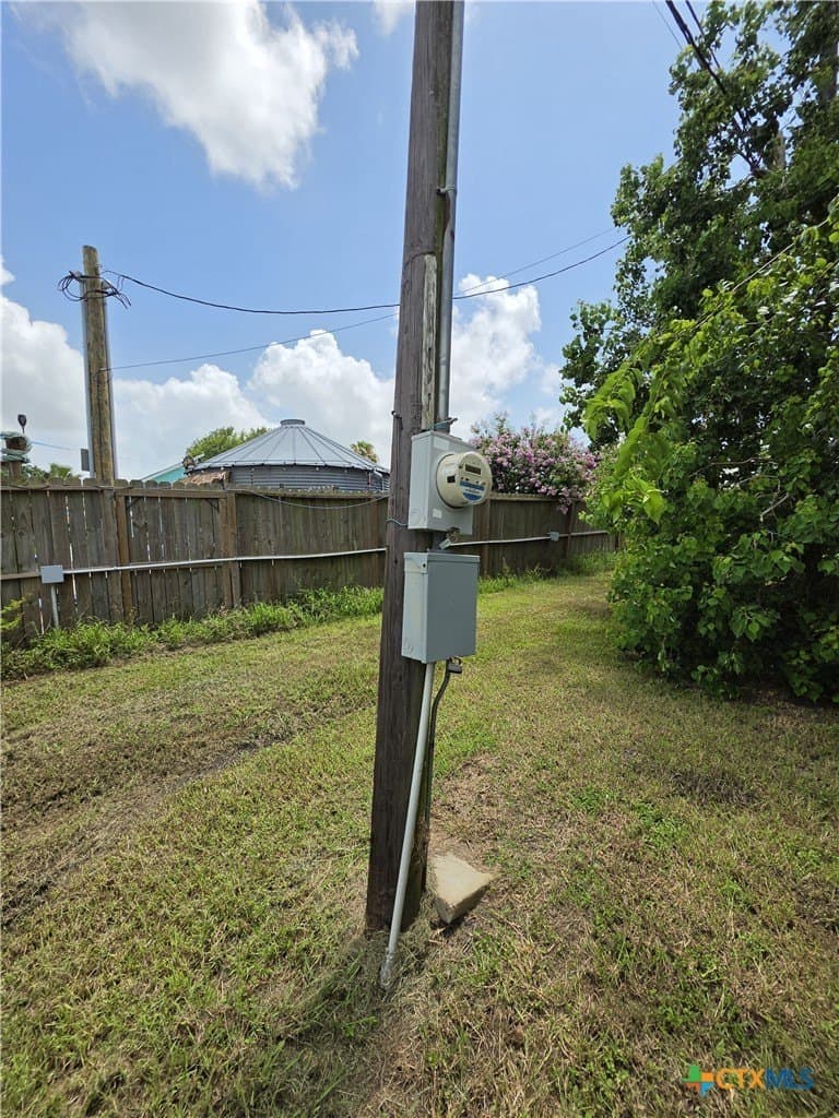0.33 acres in Calhoun County - photo 9