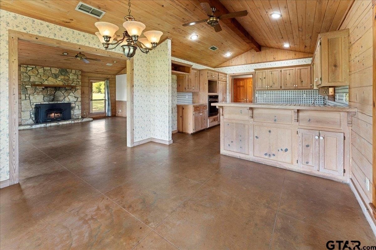 118 acres in Smith County featured view