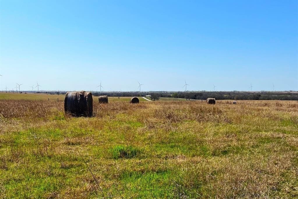33.33 acres in Cooke County