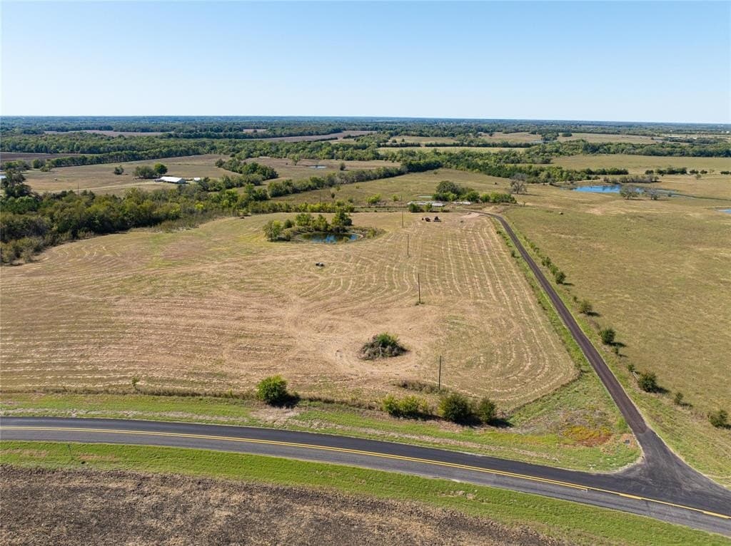 10 acres in Lamar County gallery image 2