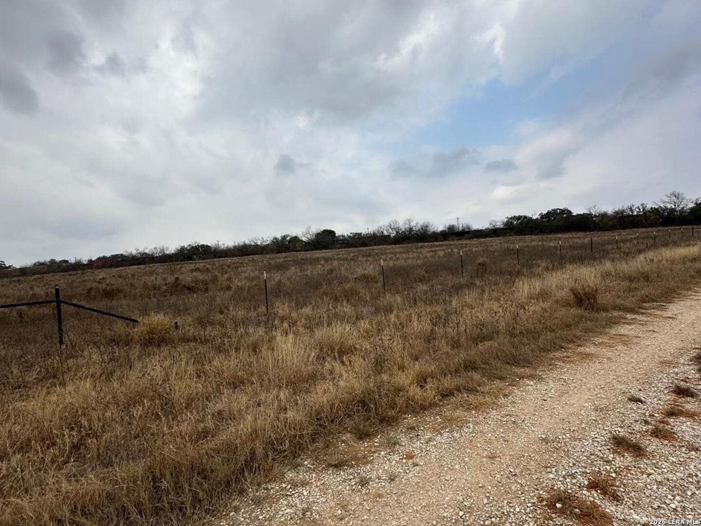 17.9 acres in Frio County gallery image 3