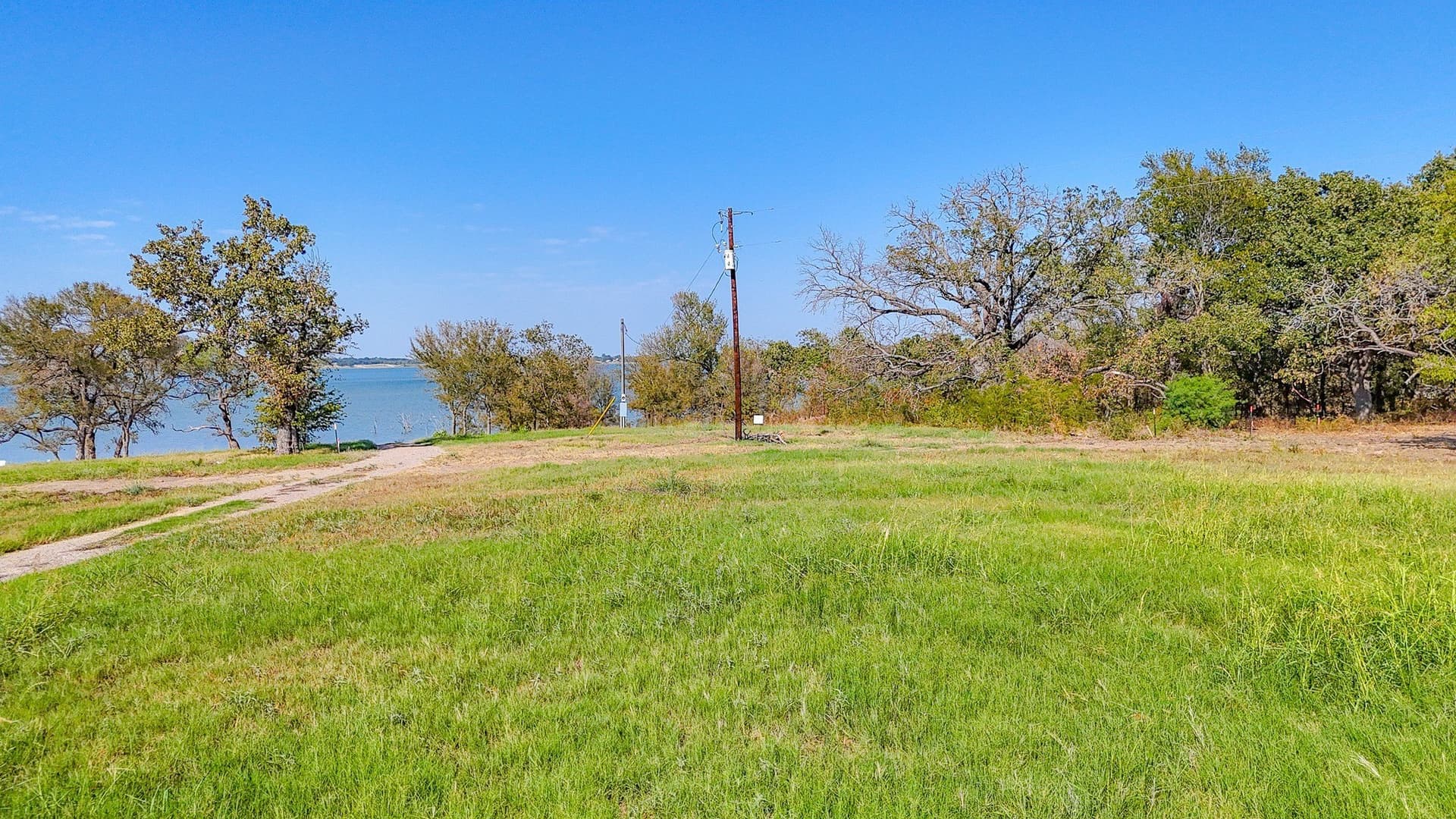 1.01 acres in Navarro County - photo 13