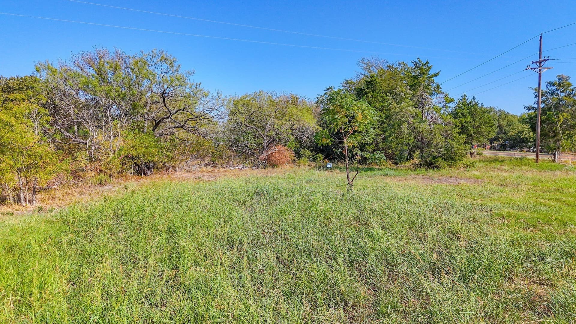 1.01 acres in Navarro County - photo 15
