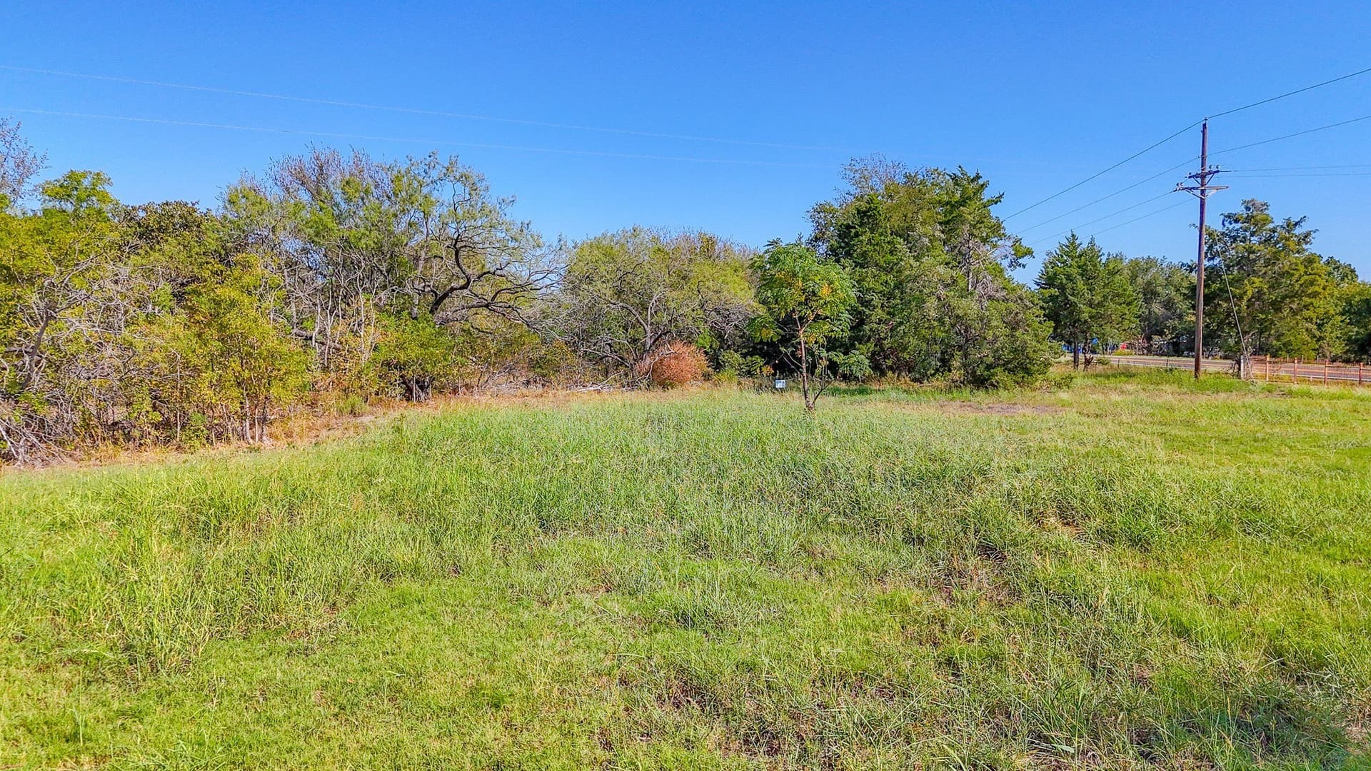 1.01 acres in Navarro County - photo 14