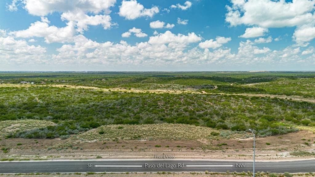 1.06 acres in Maverick County