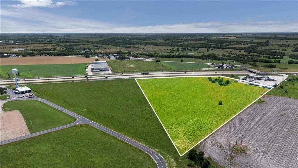 16 acres in Ellis County gallery image 2