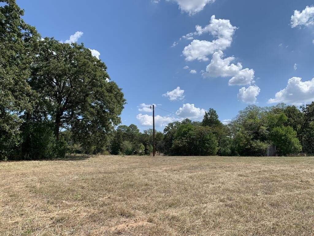 2.31 acres in Henderson County - photo 3