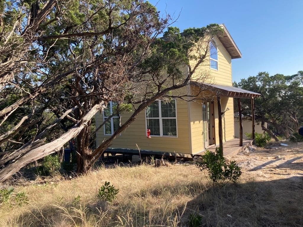 15.59 acres in Real County