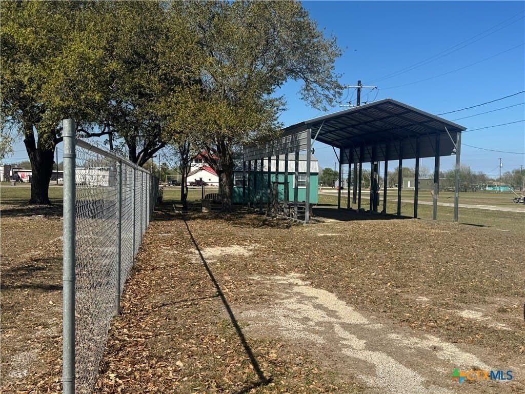 0.16 acres in Calhoun County gallery image 3