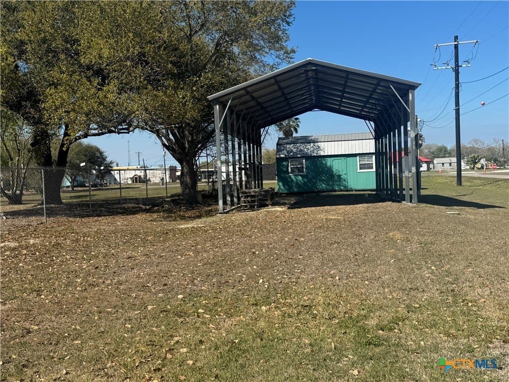 0.16 acres in Calhoun County gallery image 2