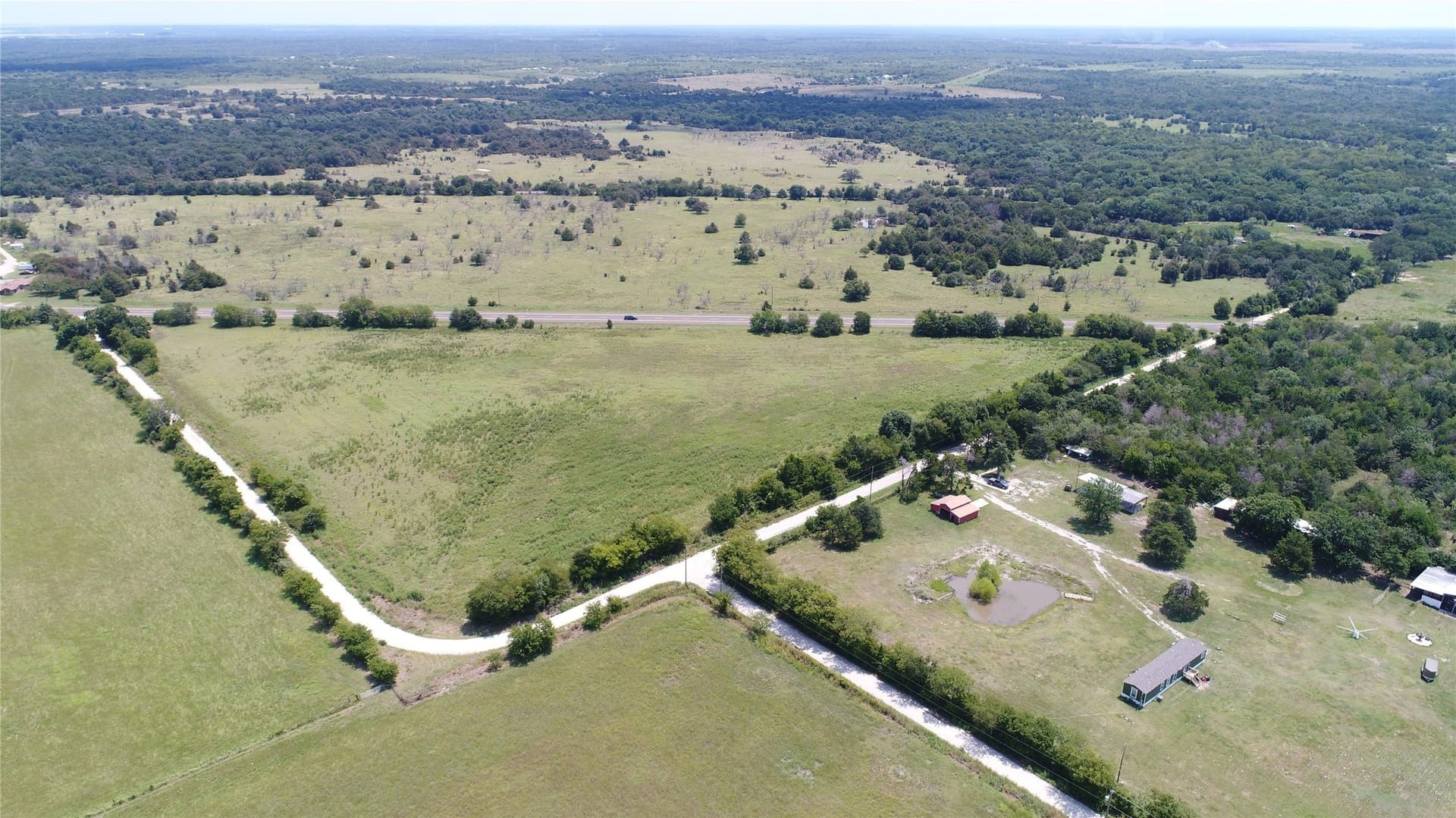 11.87 acres in Navarro County - photo 17