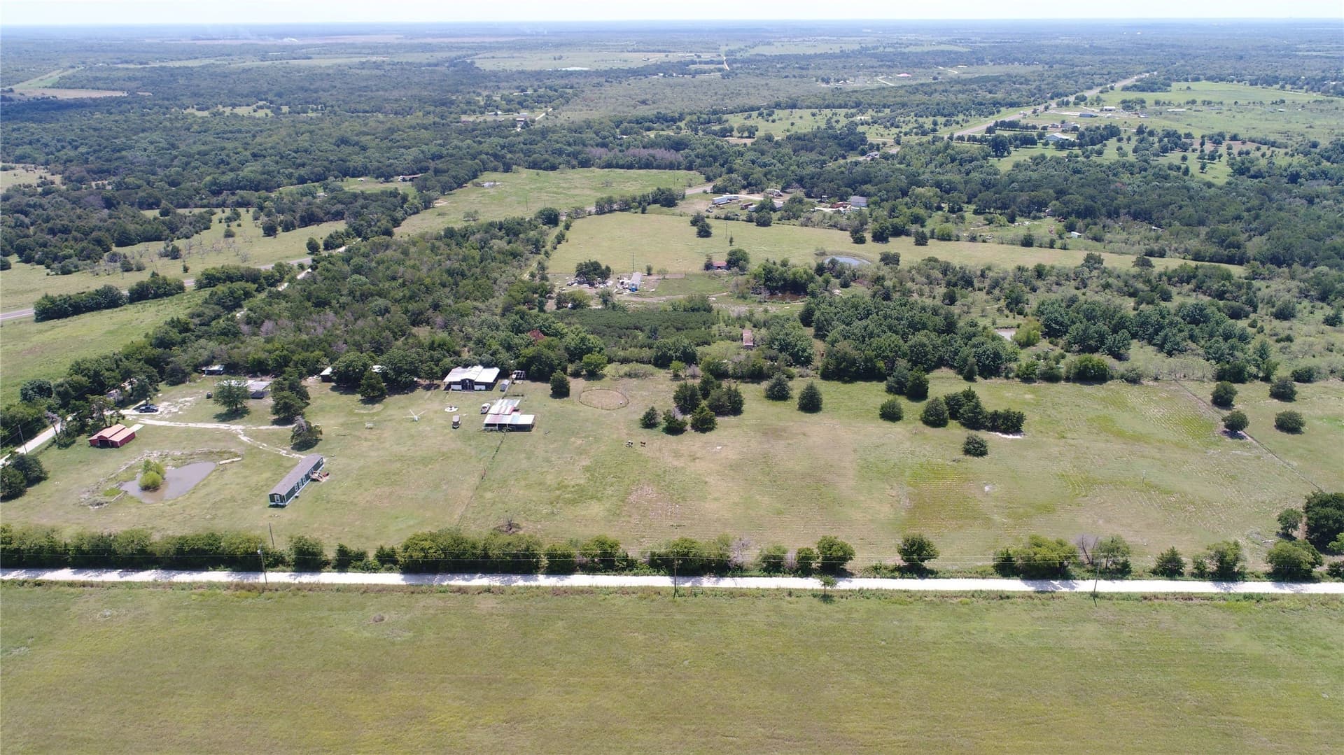 11.87 acres in Navarro County - photo 16